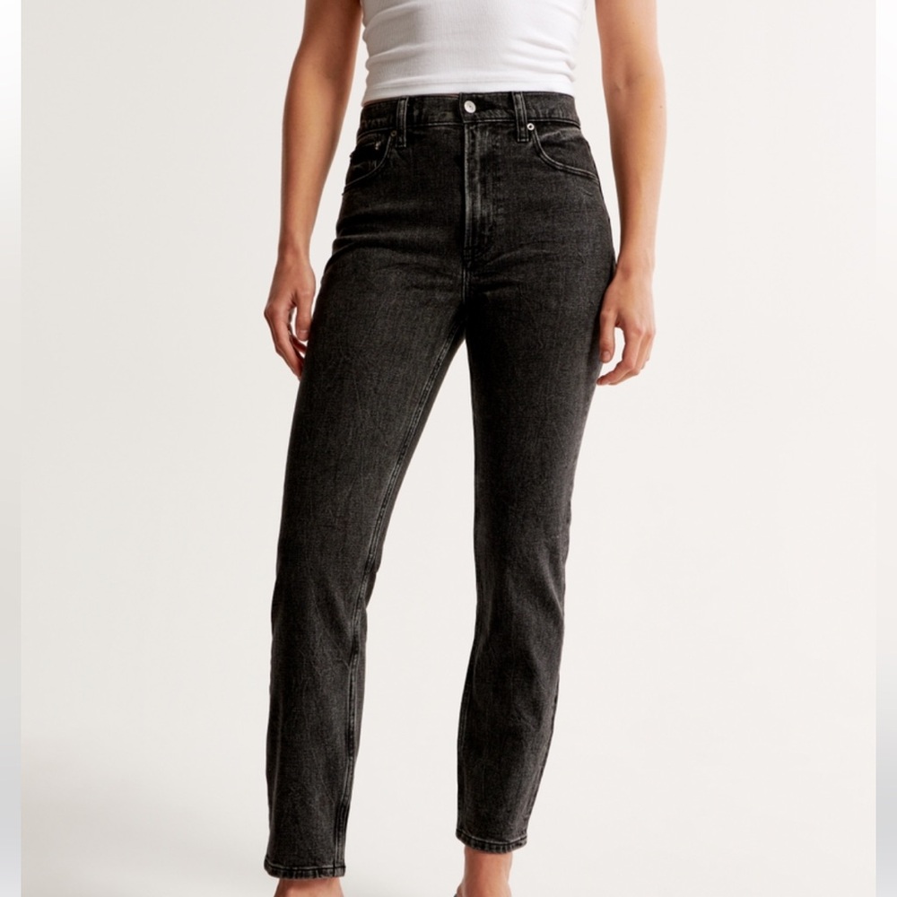 A&F High Rise Mom Jean - Picture 2 of 10